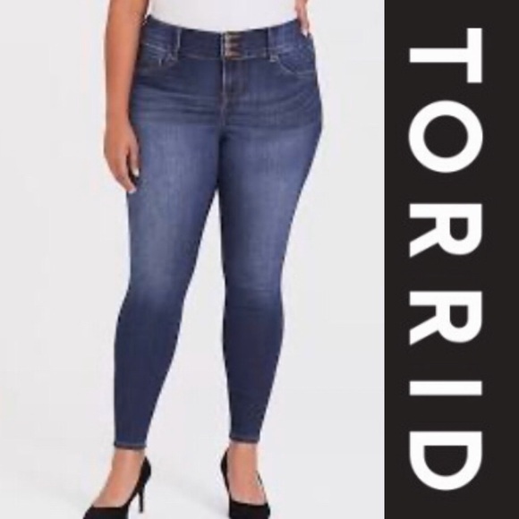 torrid Denim - Torrid high rise skinny Jegging denim X short 22